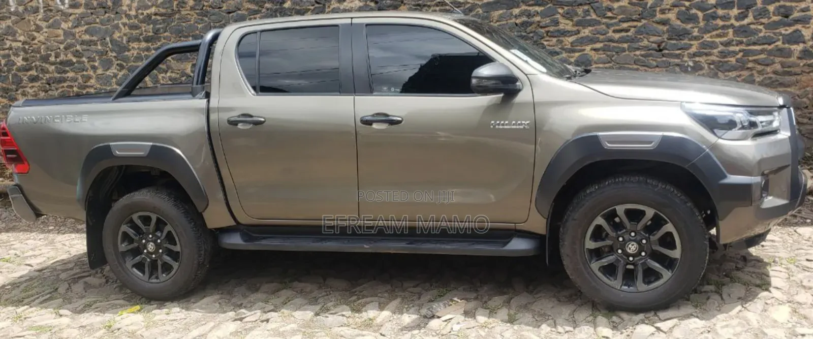 Toyota Hilux 2022 Gold