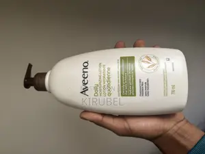 Aveeno Daily Moisture Lotion 24 Fl Oz, 2-Pack