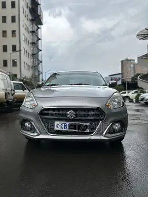 Photo - Suzuki Dzire 2021 Silver