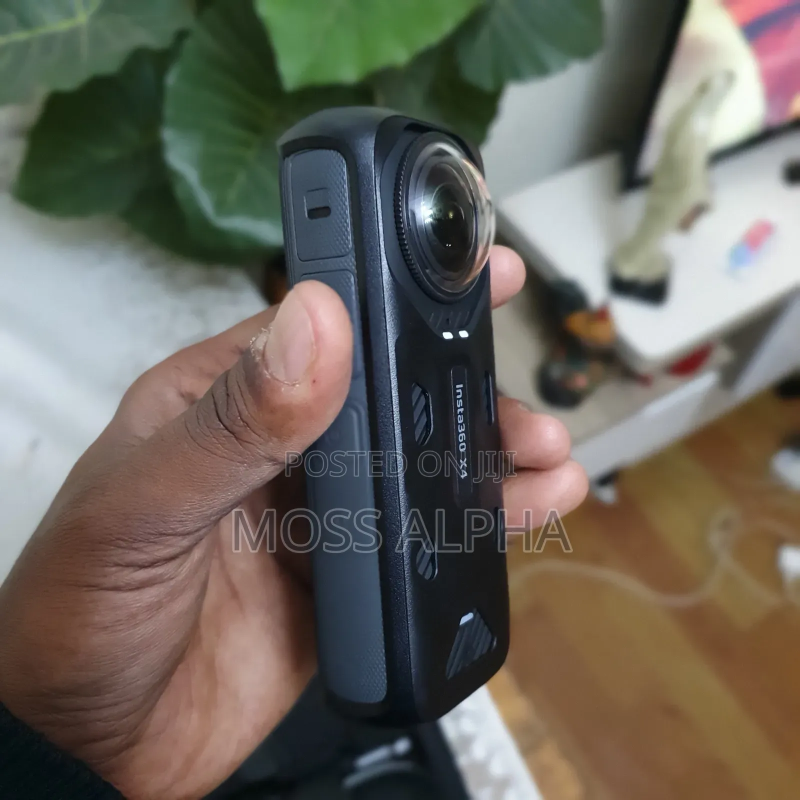 Urgent Insta 360 X4 Action Camera