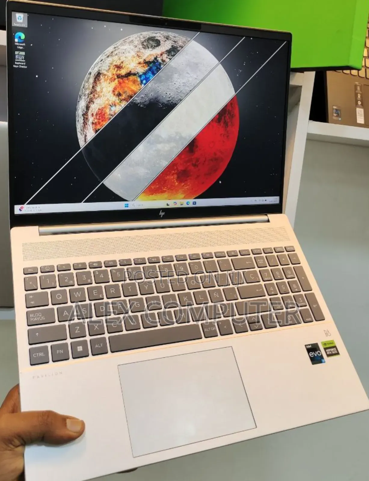 New Laptop HP Pavilion 15 16GB Intel Core I7 SSD 512GB