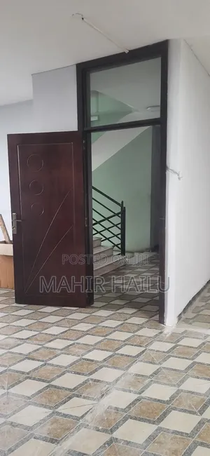 3ተኛ ላይ ለቢሮ አገልግሎት