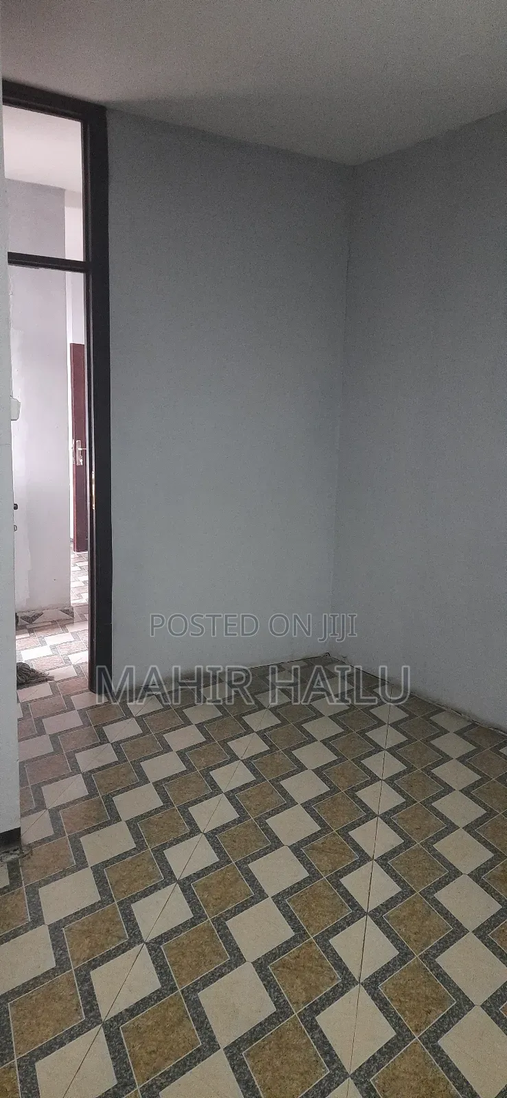 3ተኛ ላይ ለቢሮ አገልግሎት