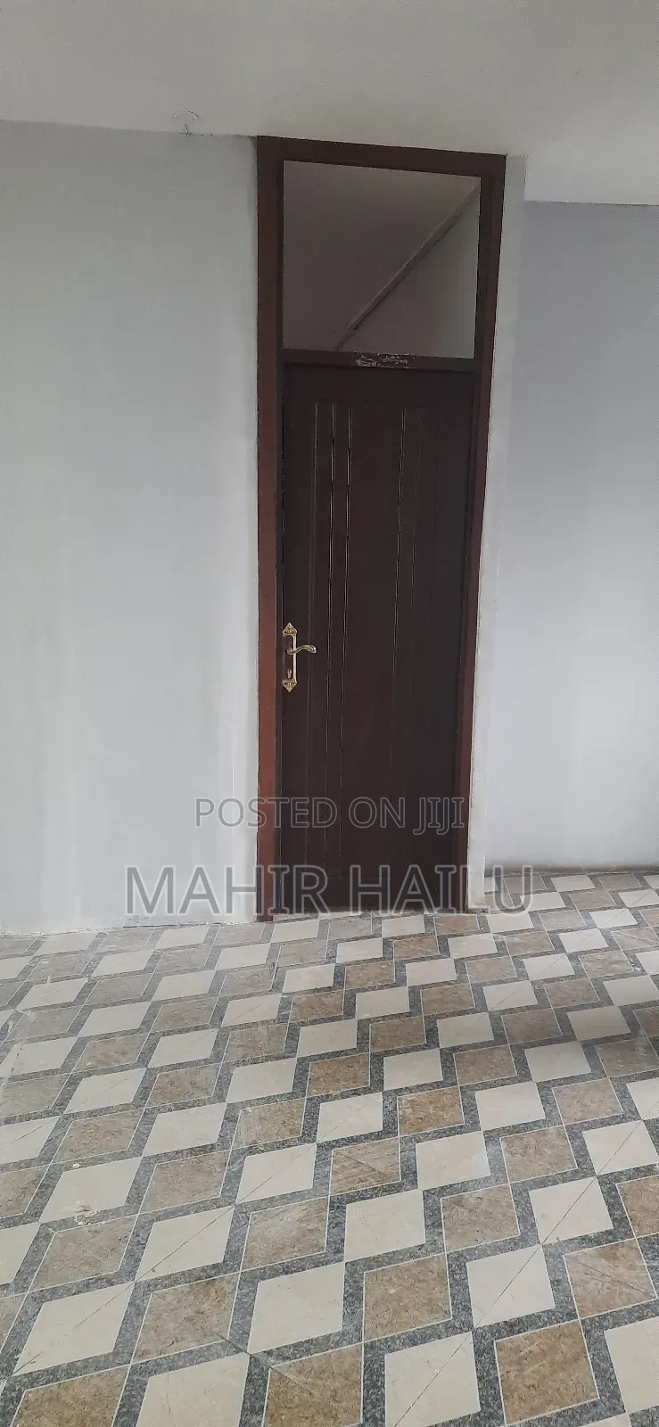 3ተኛ ላይ ለቢሮ አገልግሎት