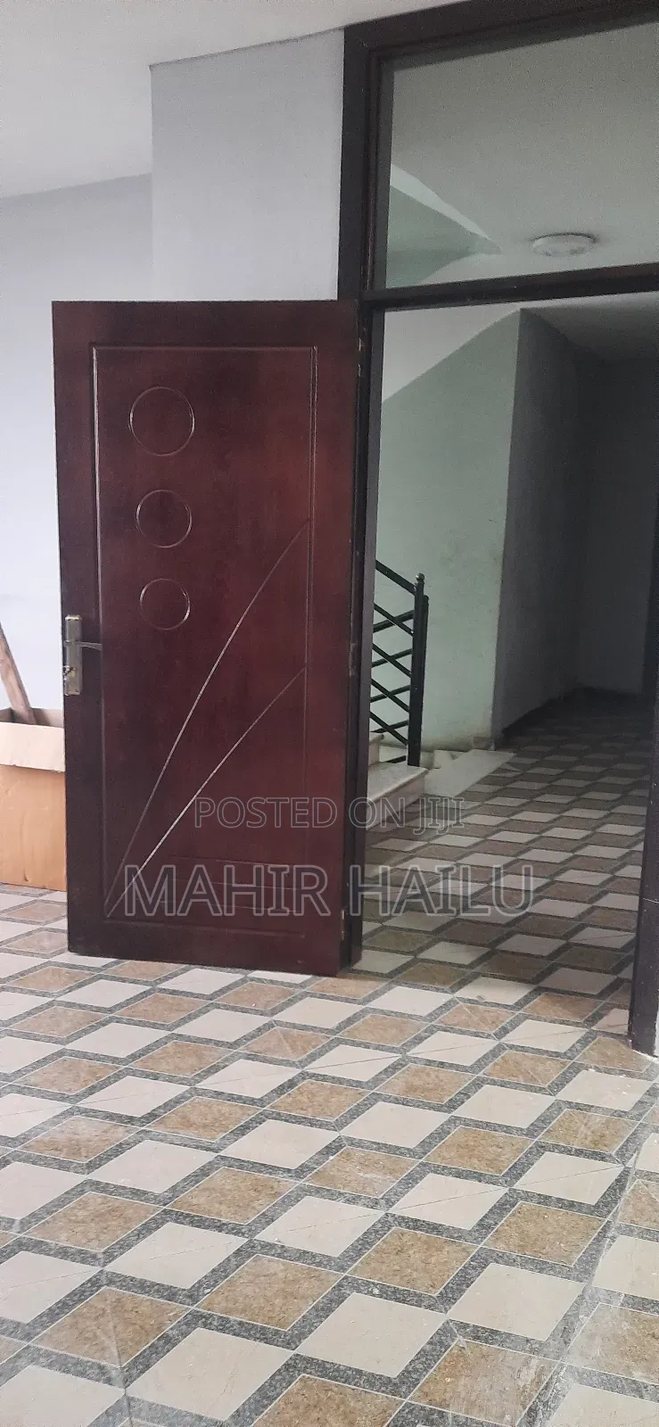 3ተኛ ላይ ለቢሮ አገልግሎት