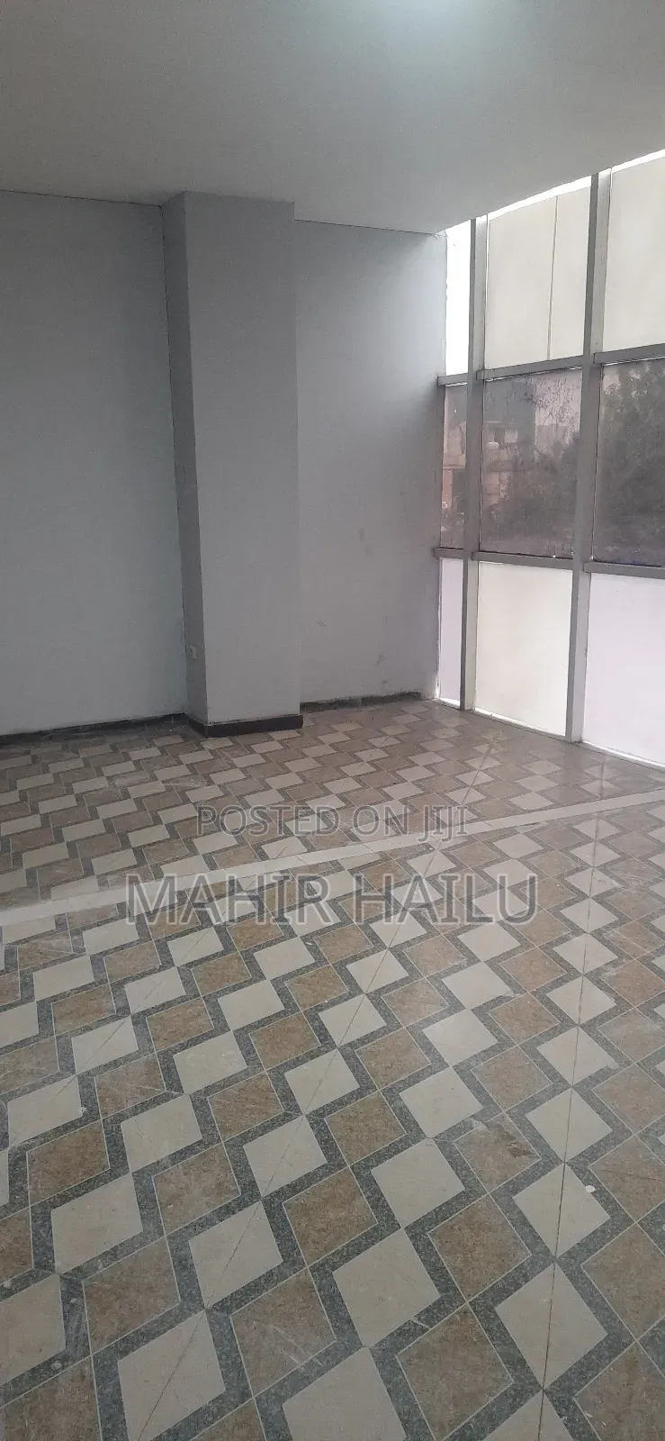 3ተኛ ላይ ለቢሮ አገልግሎት