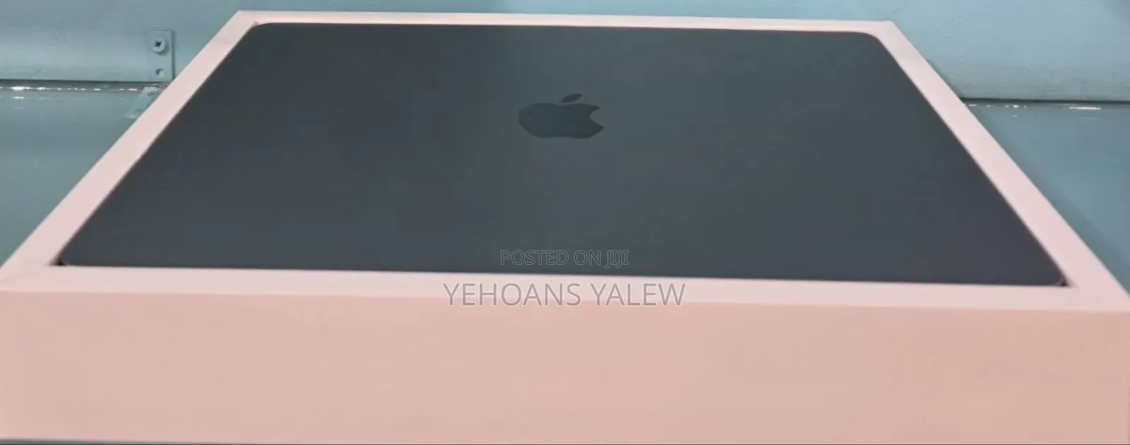 New Laptop Apple MacBook Air 2024 M3 15-Inch 8GB Apple M3 SSD 256GB