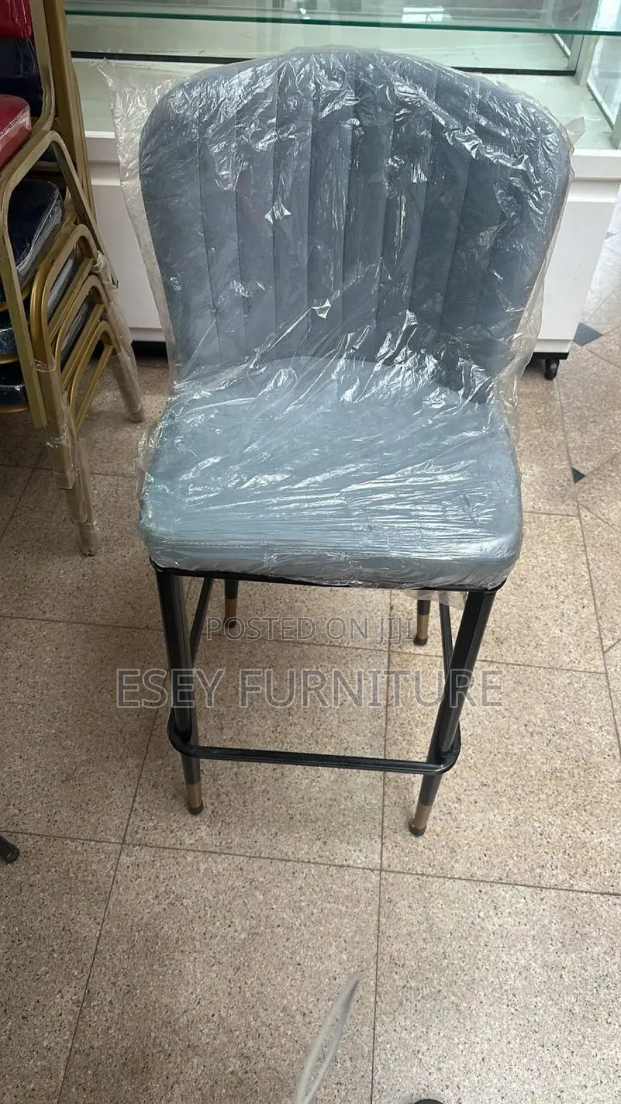 ጥራት ያለው በከፋይ ጨርቅ የተሰራ Bar Chairs