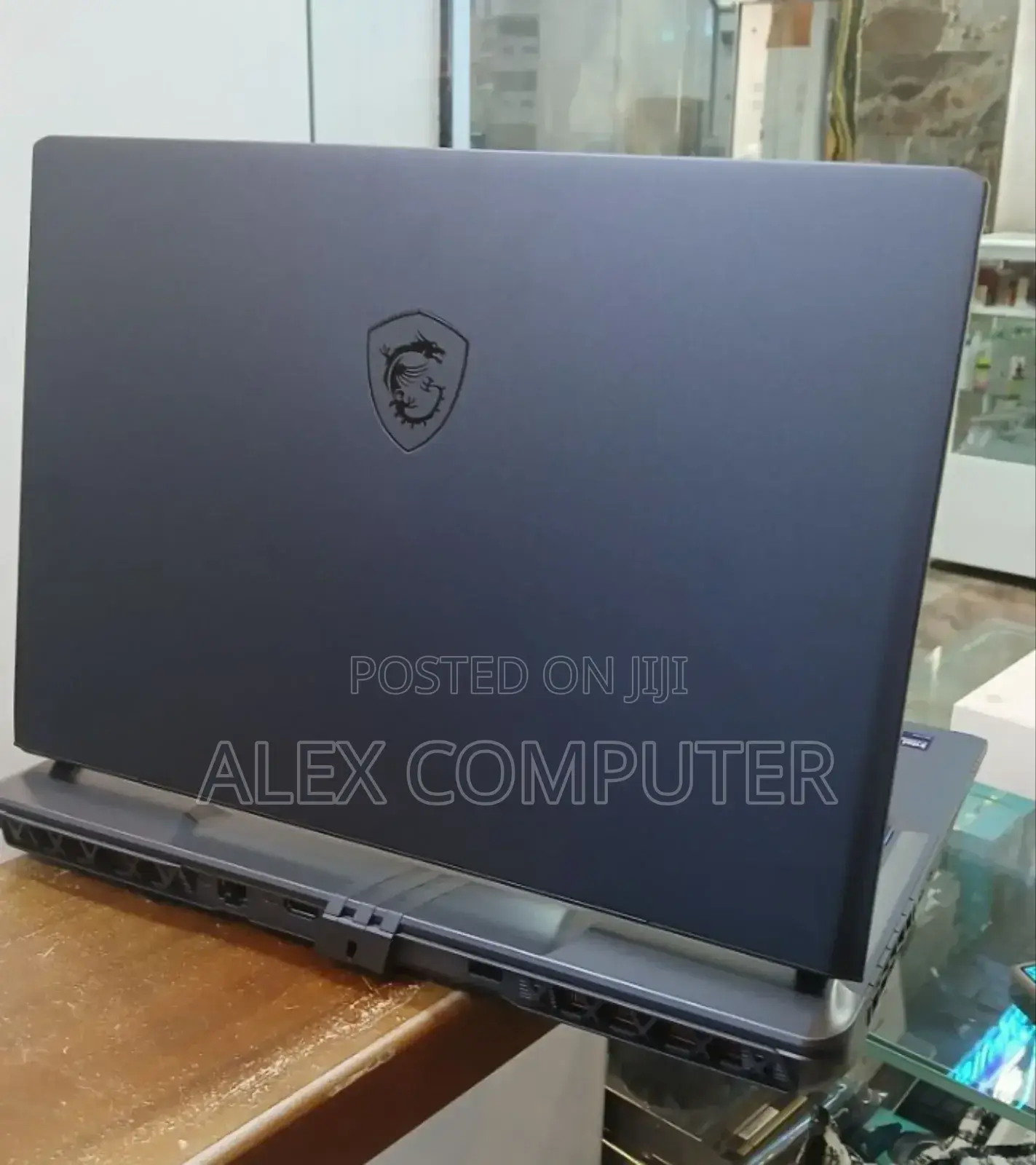 New Laptop MSI Vector 16 HX AI A2XWIG 16GB Intel Core Ultra 7 SSD 1T