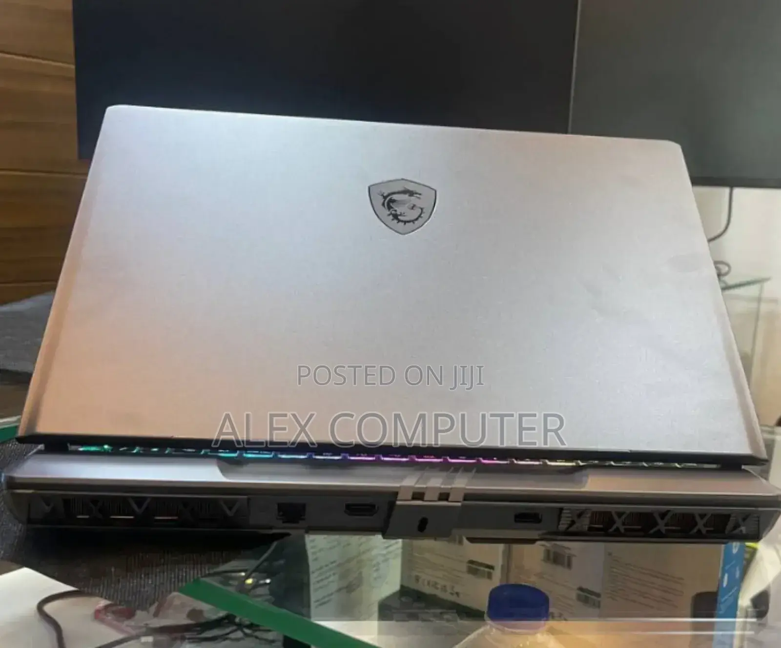 New Laptop MSI Vector 16 HX AI A2XWIG 16GB Intel Core Ultra 7 SSD 1T