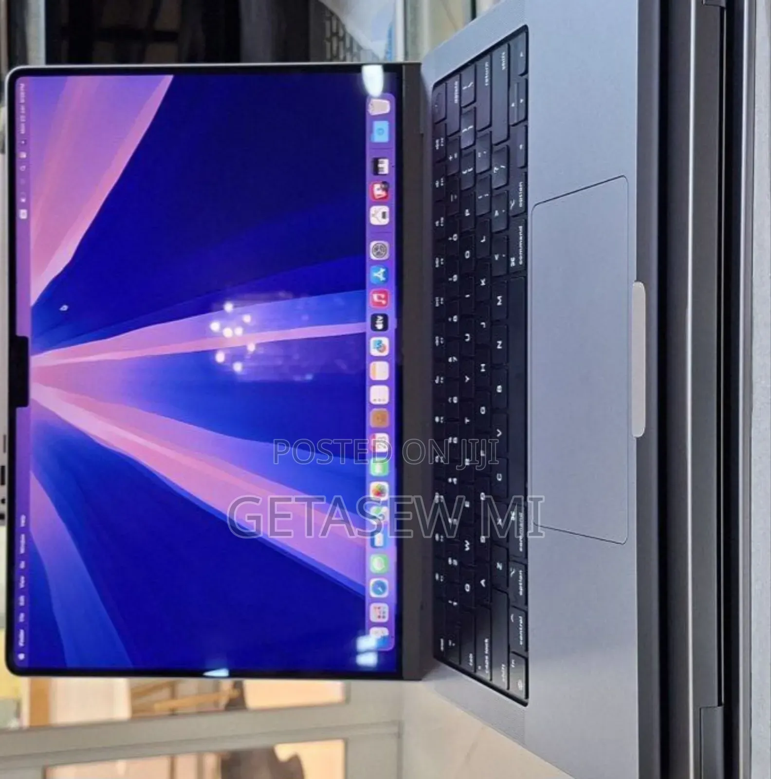 New Laptop Apple MacBook Pro M1 16GB Apple M1 Pro SSD 1T