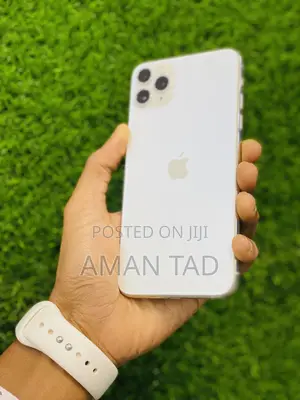 New Apple iPhone 11 Pro Max 256 GB White