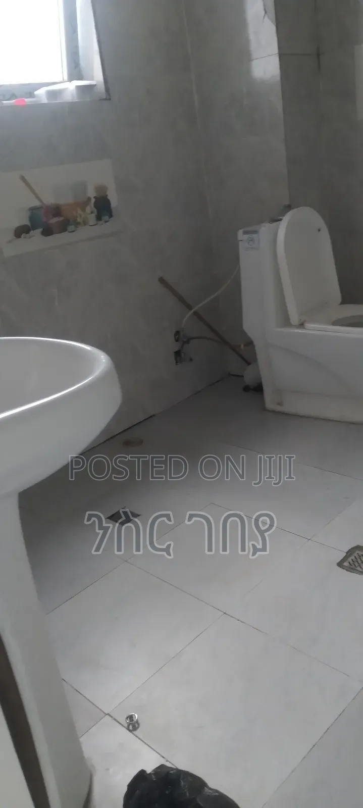 Furnished 3bdrm Condo in Ayat 49, 40/60, Yeka for rent