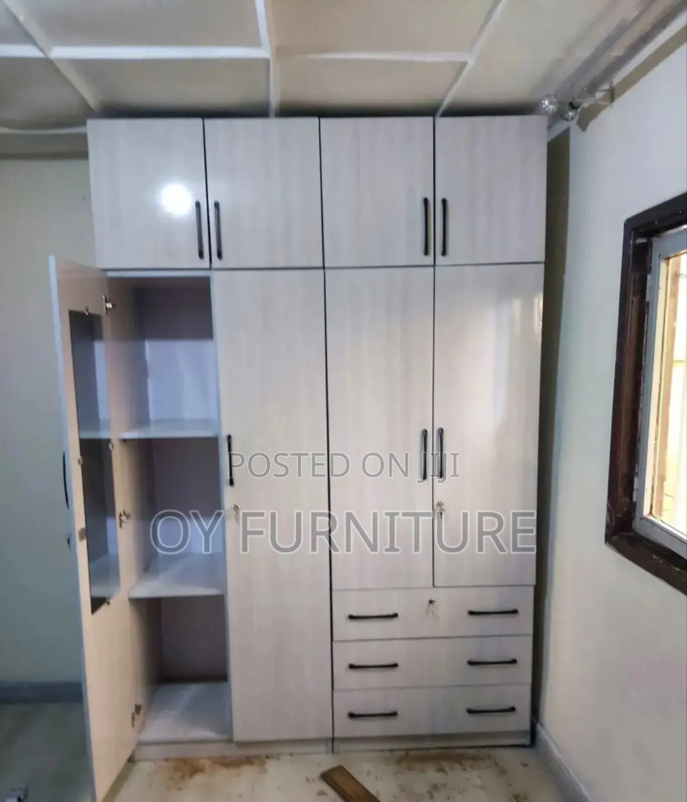 160 Cm*250cm ቁምሳጥን