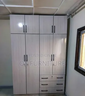 160 Cm*250cm ቁምሳጥን