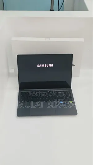 Photo - New Laptop Microsoft Surface Book 3 16GB Intel Core I7 SSD 1T