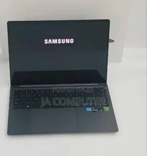 Photo - New Laptop Samsung Galaxy Book4 Ultra 16GB Intel Core I7 SSD 1T