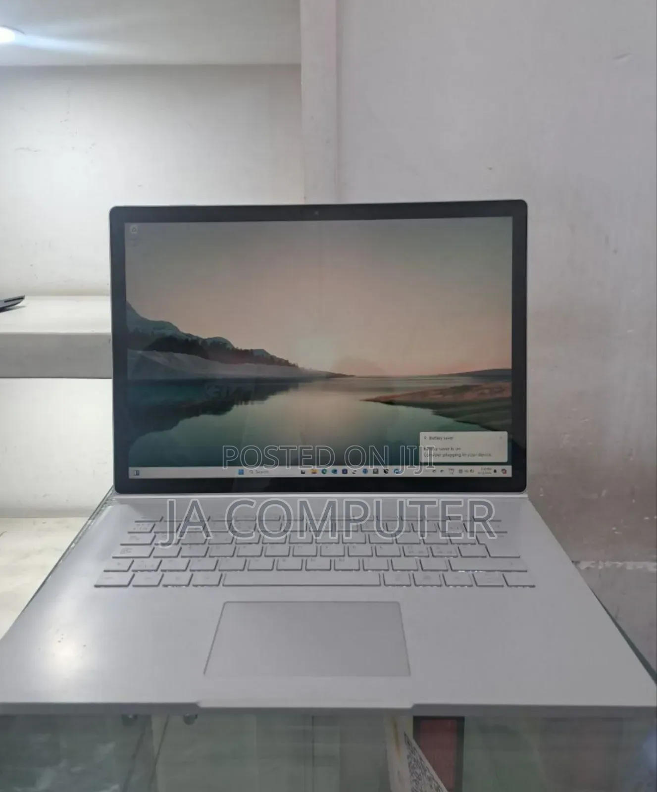 New Laptop Microsoft Surface Book 2 16GB Intel Core I7 SSD 256GB
