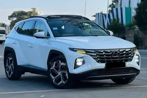 Photo - Hyundai Tucson 2022 White