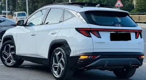 Hyundai Tucson 2022 White