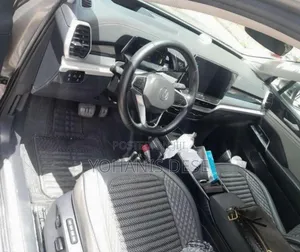 Volkswagen ID.6 2022 Gray