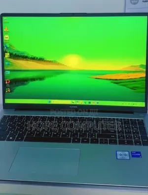 New Laptop Huawei Matebook D 15 8GB Intel Core I5 SSD 512GB