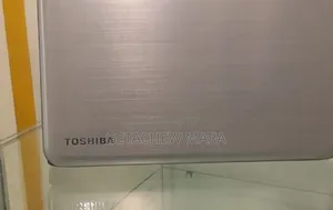 New Laptop Toshiba Satellite C55 8GB Intel Core I7 HDD 1T