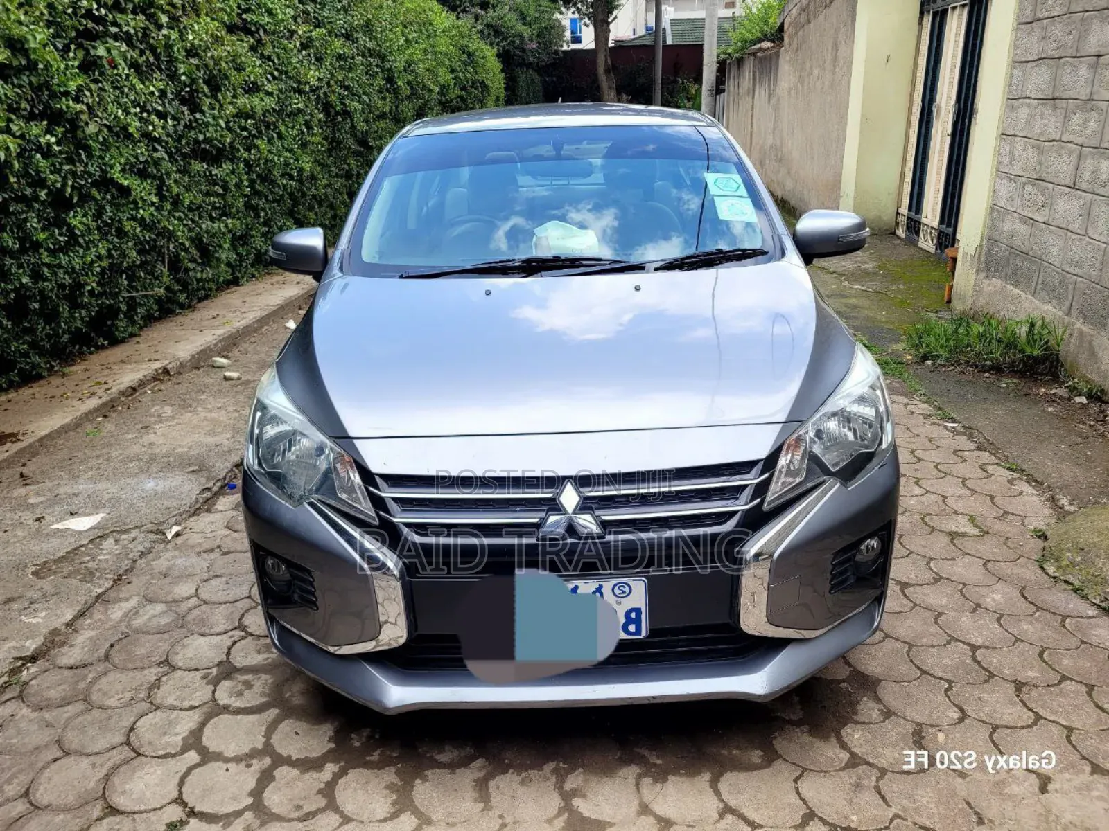 Mitsubishi Attrage 2021 Silver