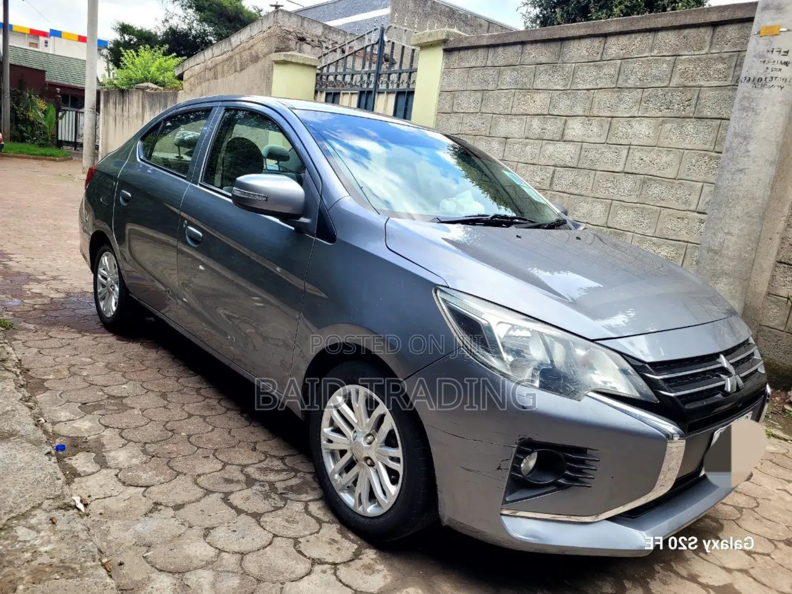 Mitsubishi Attrage 2021 Silver