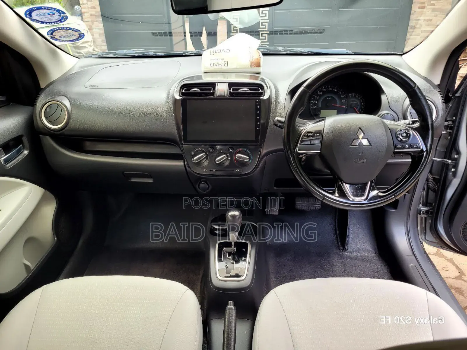 Mitsubishi Attrage 2021 Silver