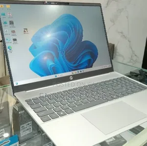 New Laptop HP 16GB AMD Ryzen 7 SSD 512GB