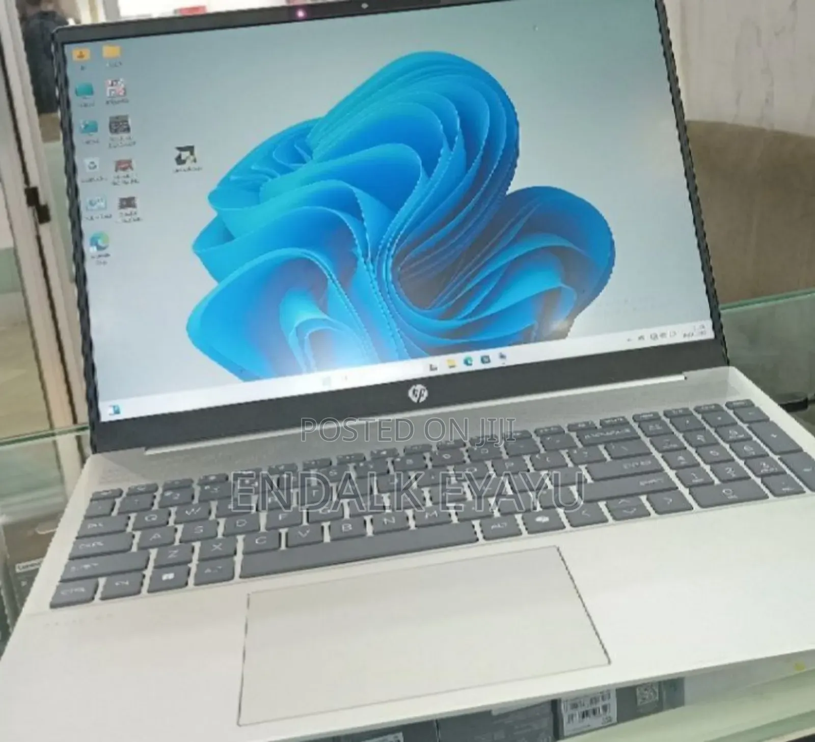 New Laptop HP 16GB AMD Ryzen 7 SSD 512GB