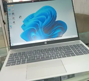 New Laptop HP 16GB AMD Ryzen 7 SSD 512GB