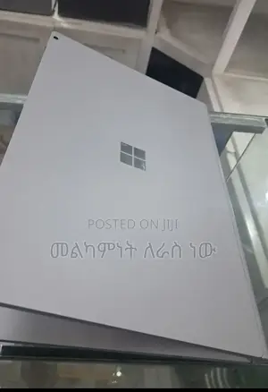 New Laptop Microsoft Surface Book 2 16GB Intel Core I7 SSD 256GB