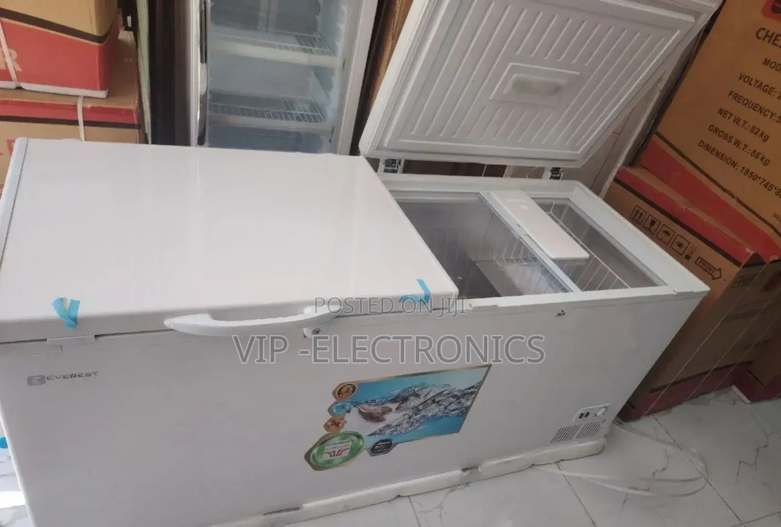 Everest Chest Freezer 780 Deep 2door