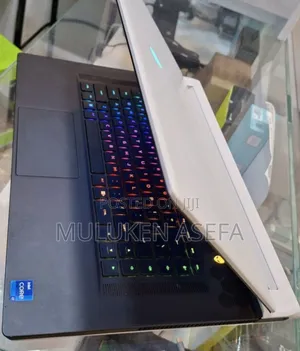 New Laptop Alienware M17x R2 32GB Intel Core I7 SSD 1T