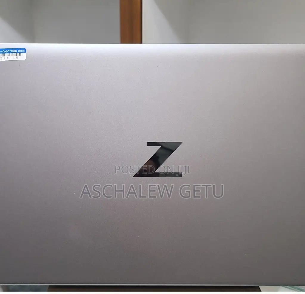 New Laptop HP ZBook 14 16GB Intel Core I7 SSD 512GB