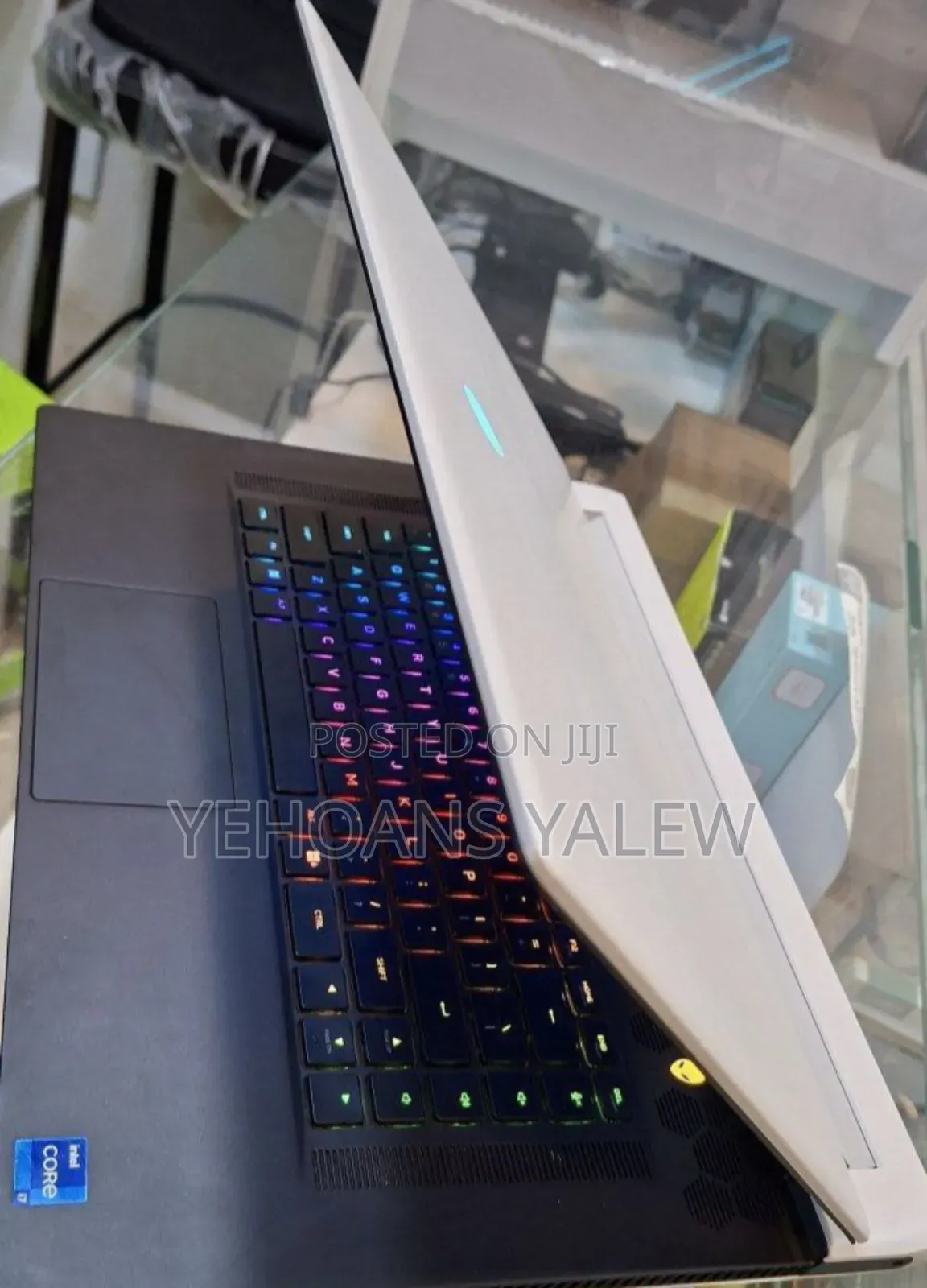 New Laptop Alienware M17x R2 32GB Intel Core I7 SSD 1T