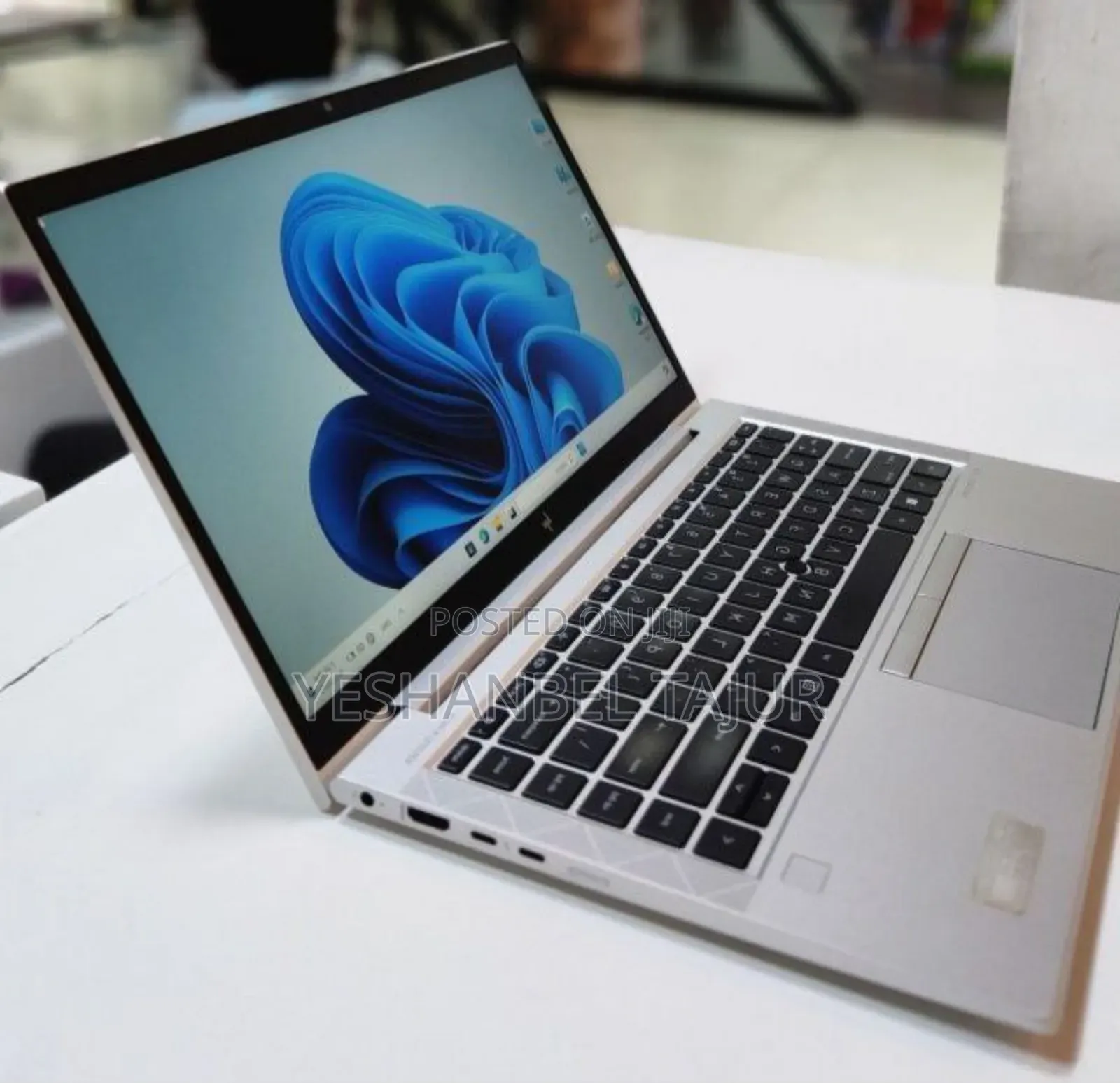 New Laptop HP EliteBook 840 G8 16GB Intel Core I7 SSD 512GB