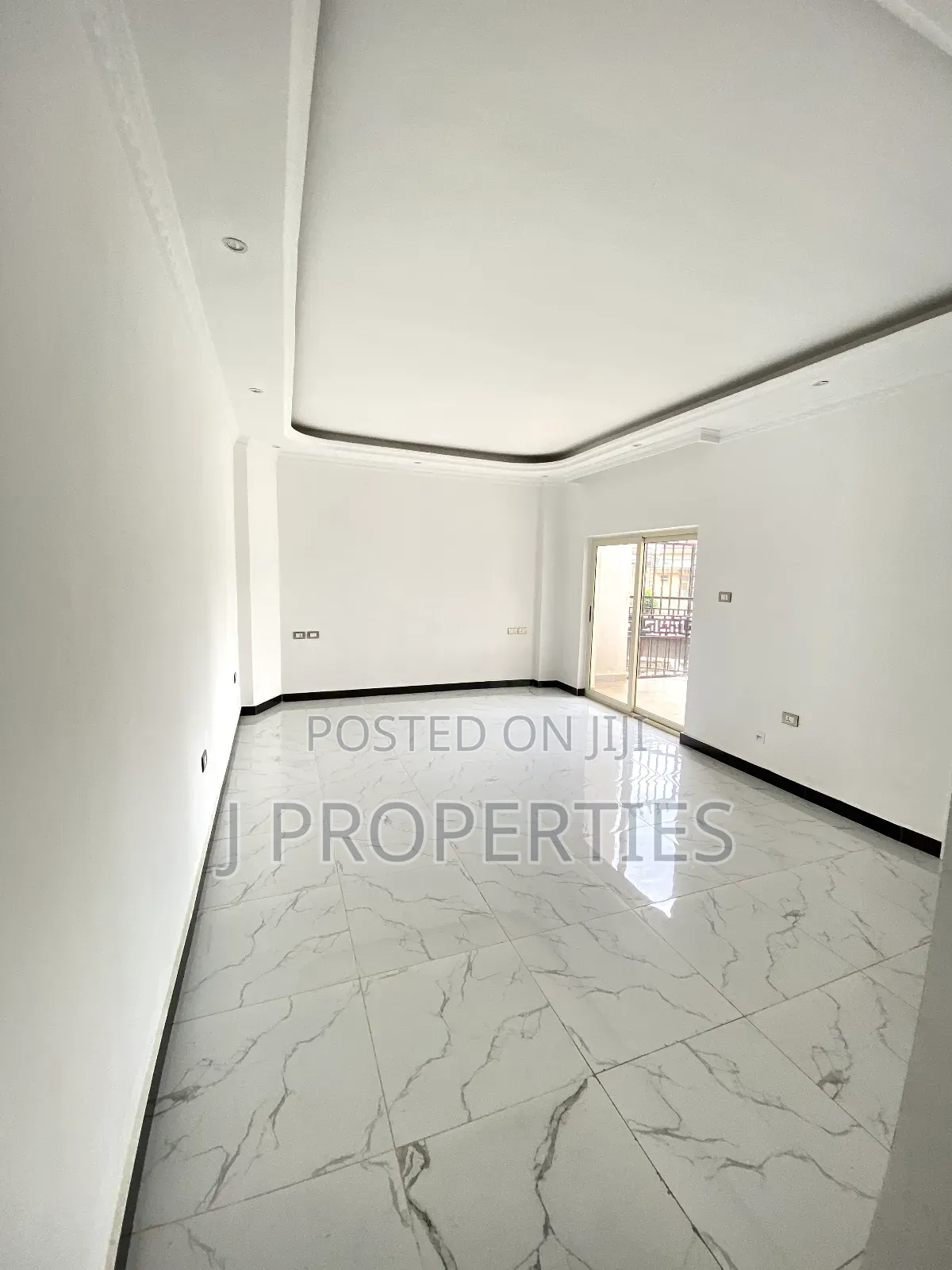 4bdrm Apartment in Bole for sale