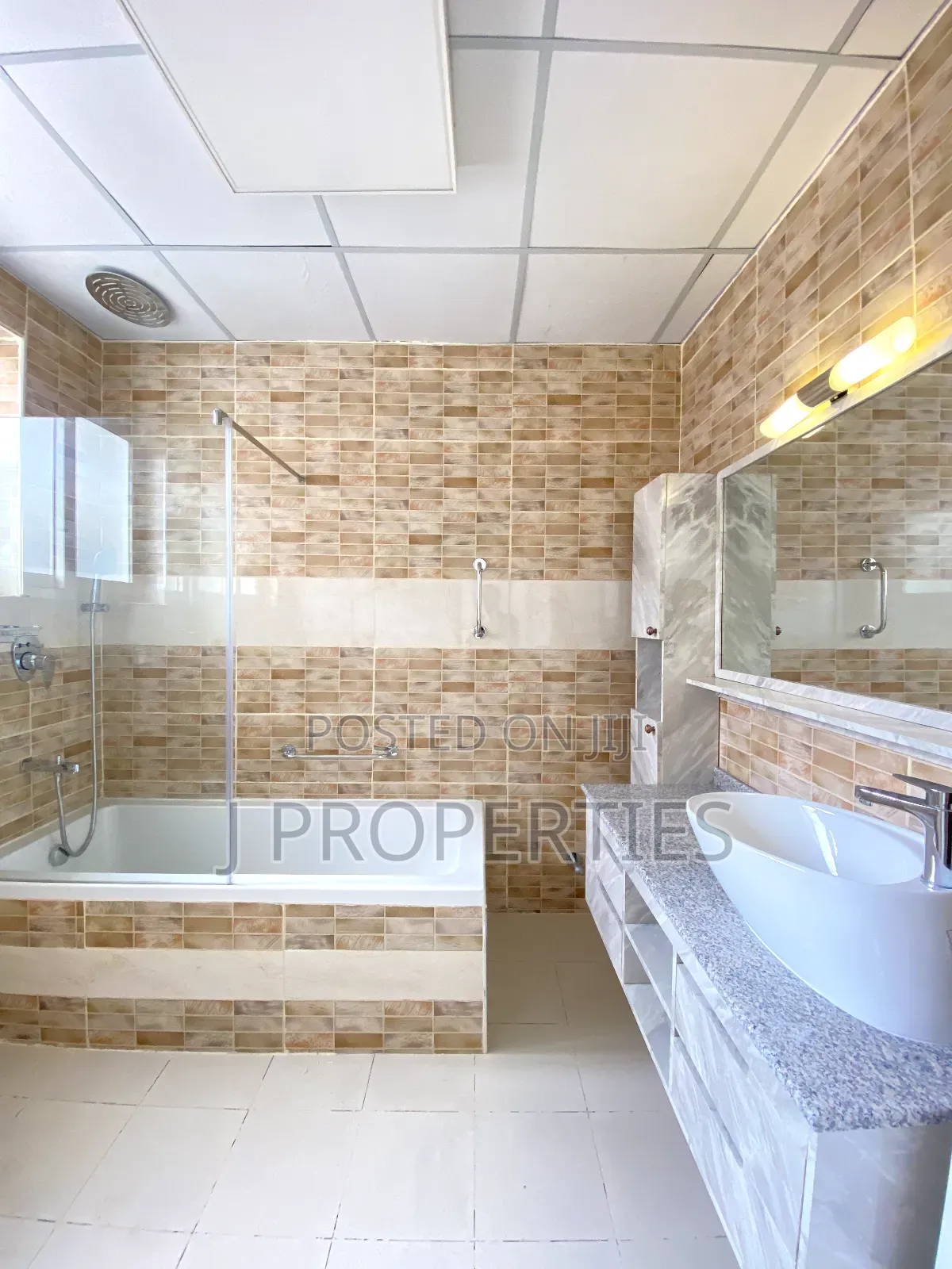 4bdrm Apartment in Bole for sale