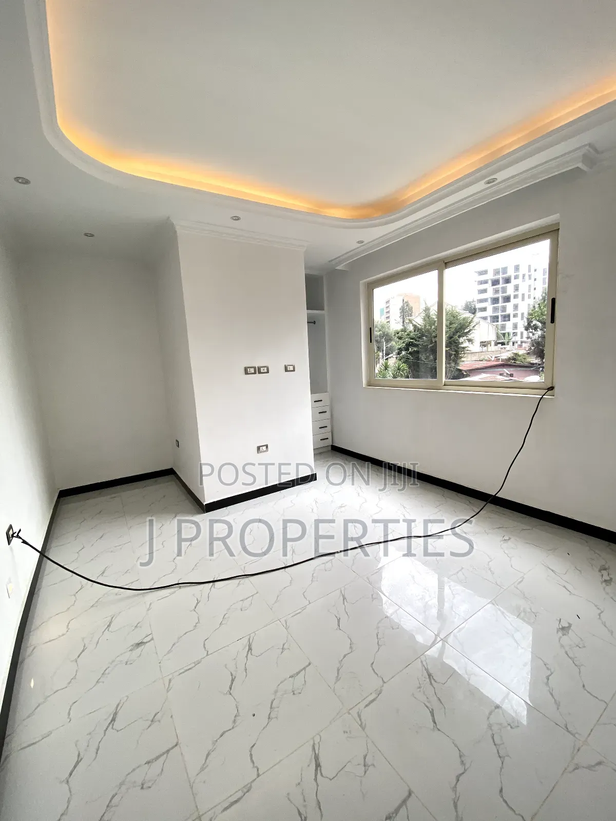 4bdrm Apartment in Bole for sale