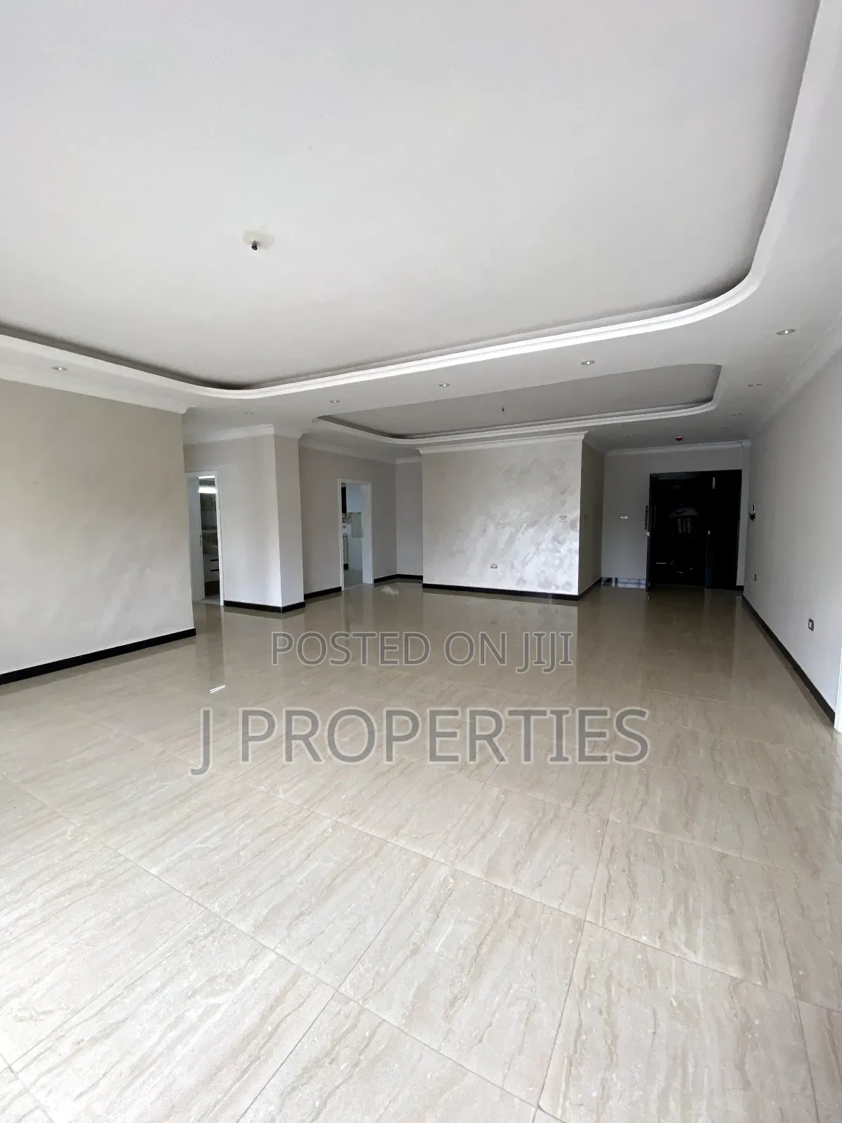4bdrm Apartment in Bole for sale