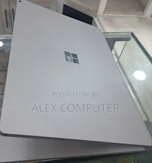 New Laptop Microsoft Surface Laptop 2 16GB Intel Core I7 SSD 256GB