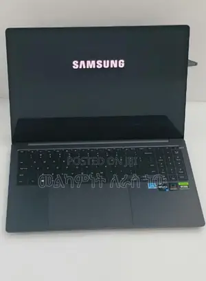 Photo - New Laptop Samsung Galaxy Book4 Ultra 16GB Intel Core I7 SSD 1T