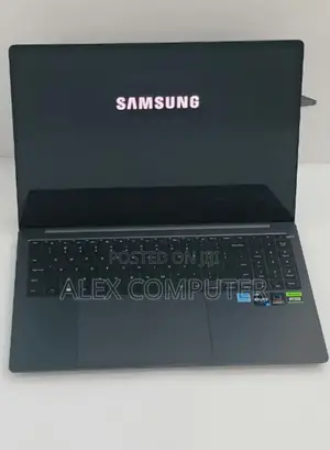 New Laptop Samsung Galaxy Book4 Ultra 16GB Intel Core I7 SSD 1T