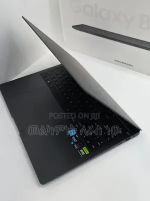 New Laptop Samsung Galaxy Book4 Ultra 16GB Intel Core I7 SSD 1T