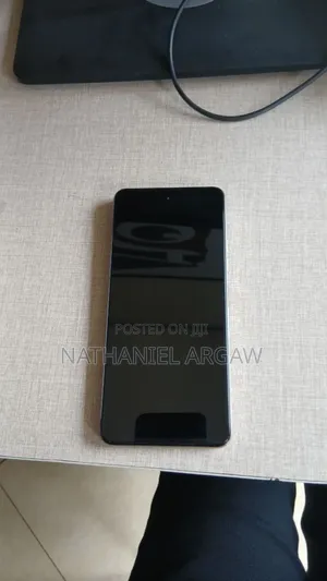 Photo - ZTE Nubia Music 128 GB