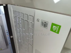 New Laptop HP Pavilion 10 16GB Intel Core I5 SSD 512GB