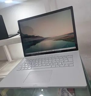 New Laptop Microsoft Surface Book 2 4GB Intel Core I7 SSD 256GB